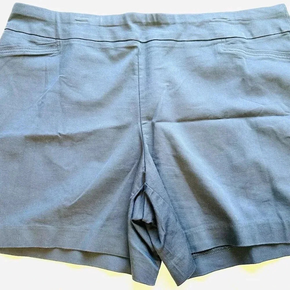 croft & barrow Pants - NWT CROFT & BARROW Women High Rise Stretchy Blue Bermuda Shorts Plus Size 24W